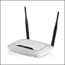 TP-LINK ROUTER WIFI 300 MBPS TL-WR841N