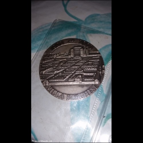 Grande medaglia in argento villa borghese a Roma