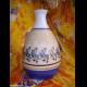 Vaso in porcellana decorato con smalti policromi