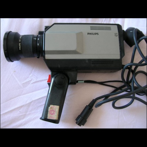 Cinepresa primi anni 80 Philips VK4100 a colori  videocamera