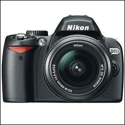 Nikon D60 + obiettivo AF-S DX NIKKOR 18-55 mm II