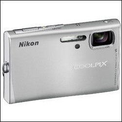  Nikon  Coolpix S52 argento