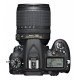 Nikon D7100 con ottica 18-105