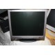 Monitor a schermo piatto LCD Philips 150B3 da 15" 100%FUNZ