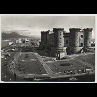  Cartolina - NAPOLI - Castello Angioino - 1960