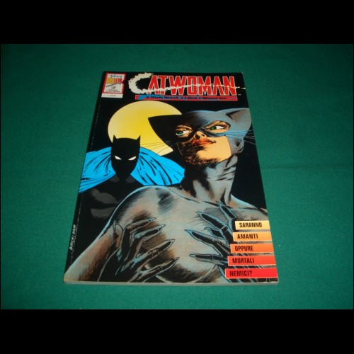 PLAY BOOK COLLECTION - CATWOMAN