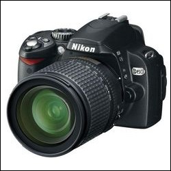 Nikon D60 + AF-S DX 18-135 mm